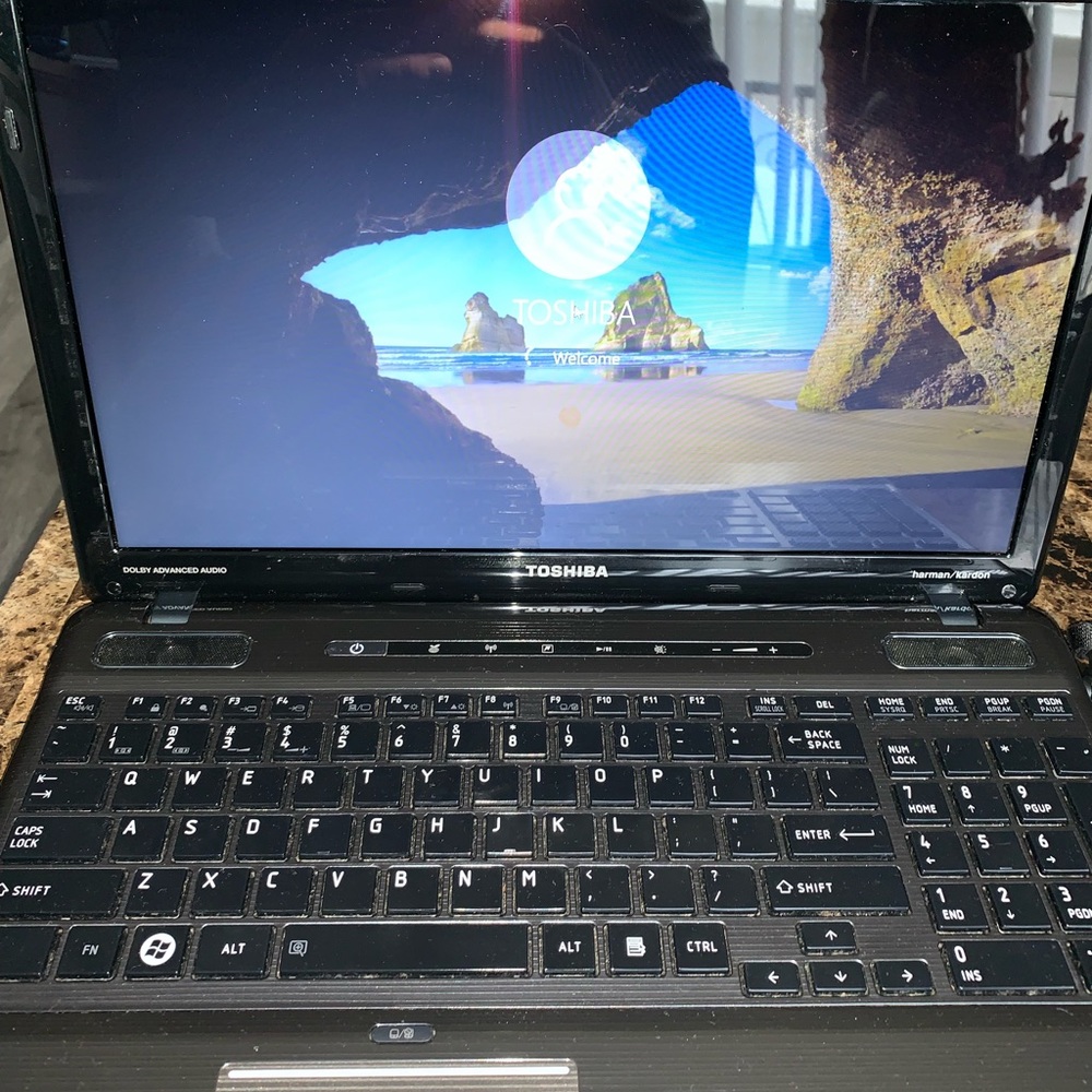Toshiba Satellite intel i7 15.6